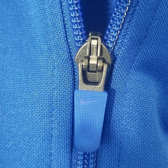 Nike Full Zip Lightweight Jacket. Dual Zipping Hand Pockets. Size Large. - Picture 7 of 10